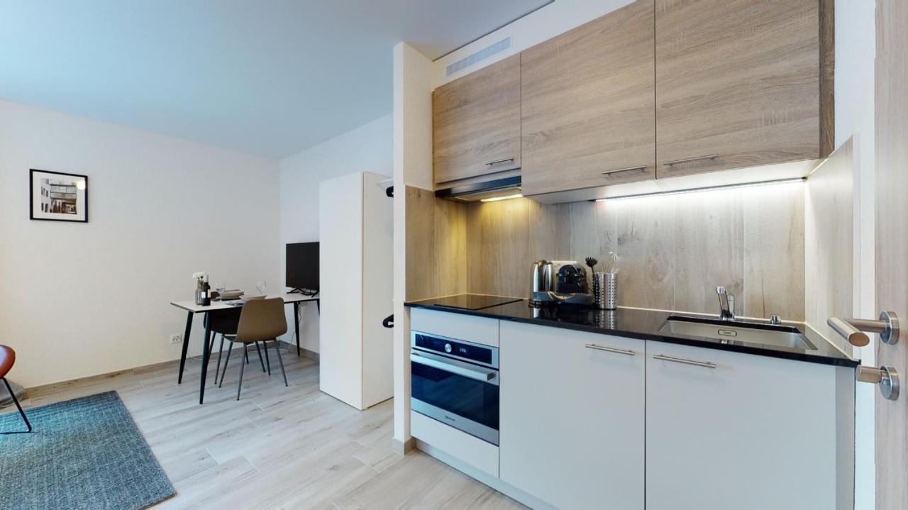 Nonanteneuf Appart Hotel Aigle - Contactless Check-In Kültér fotó