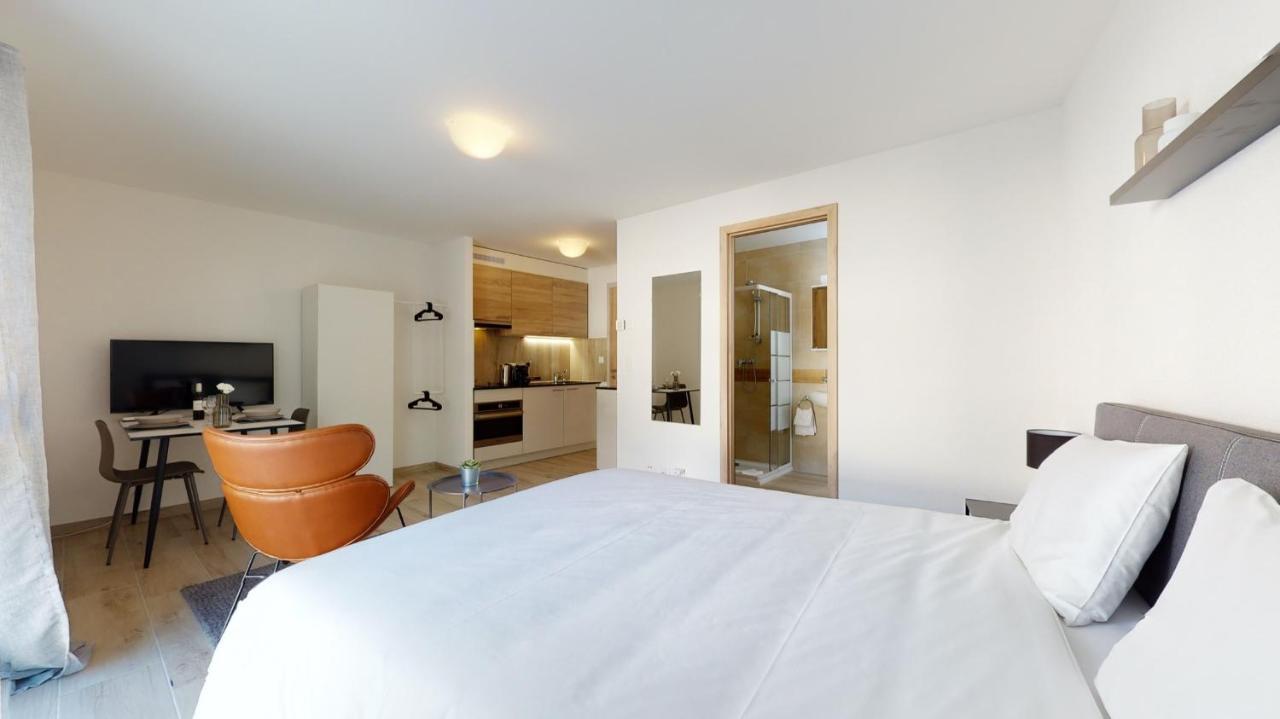 Nonanteneuf Appart Hotel Aigle - Contactless Check-In Kültér fotó
