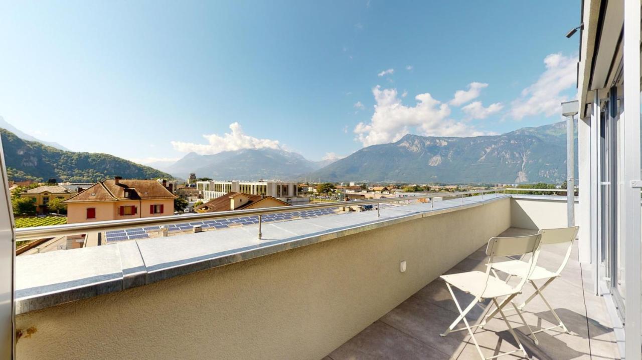 Nonanteneuf Appart Hotel Aigle - Contactless Check-In Kültér fotó